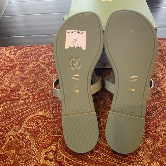 TORY BURCH PATENT LEATHER MILLER SANDALS in  LIGHT JADE,SZ 9.5, BNIB, MSRP$200 - Picture 3 of 4